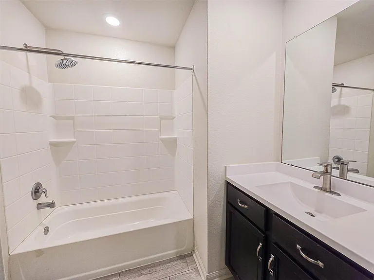 332 Lone Mountain Dr — Photo 18