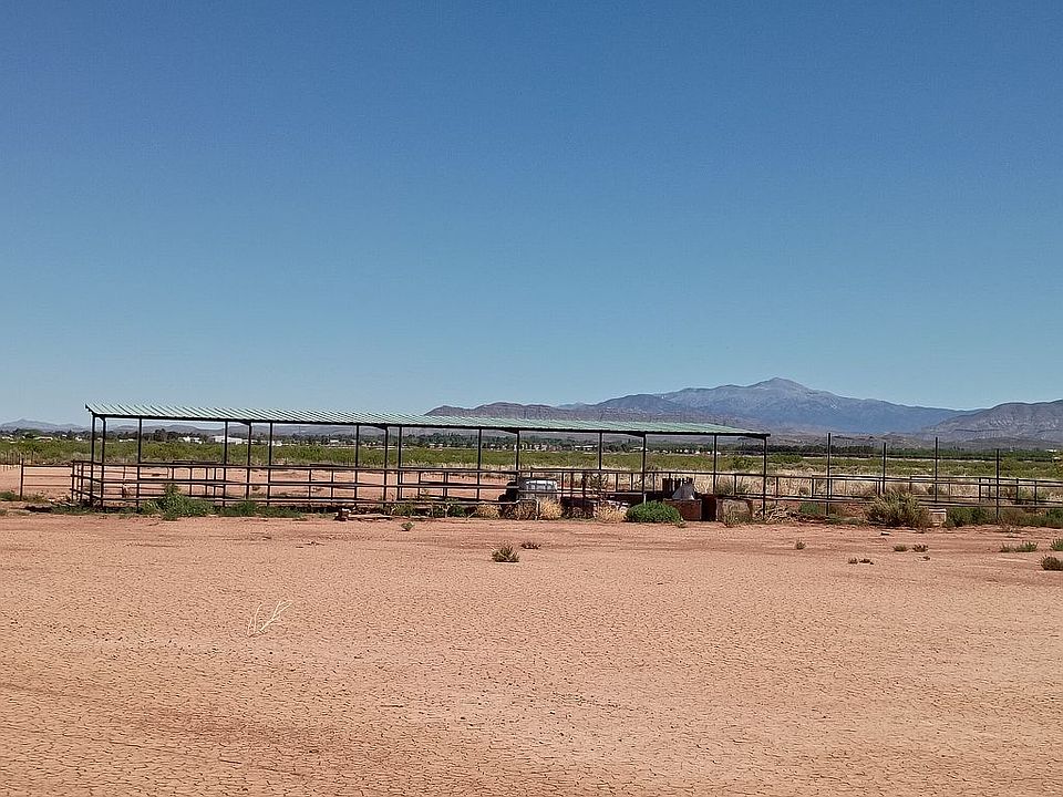 Horse Stalls 