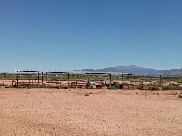 65 Gardner Ln, Tularosa, NM 88352