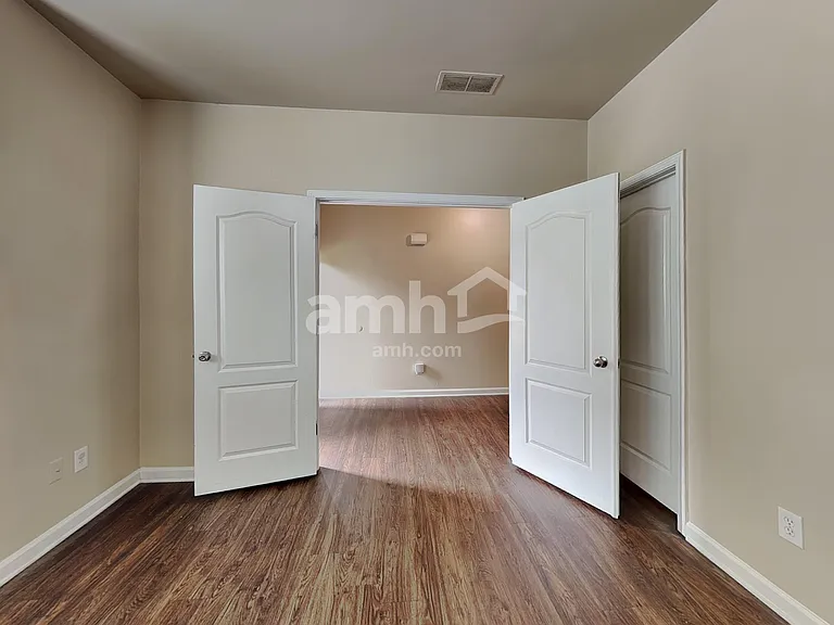 148 Crescent Woode Dr — Photo 15