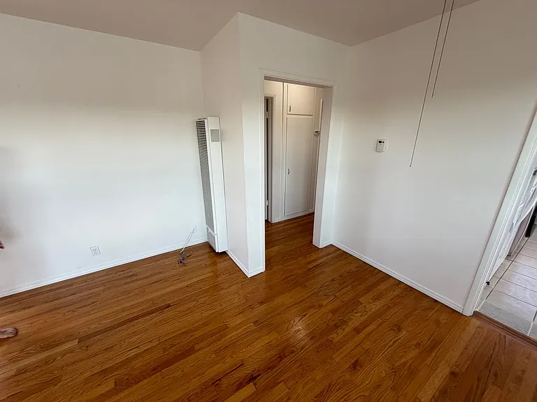 5660 Noel Dr — Photo 7