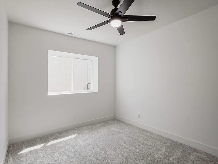 4917 Spire St — Photo 34
