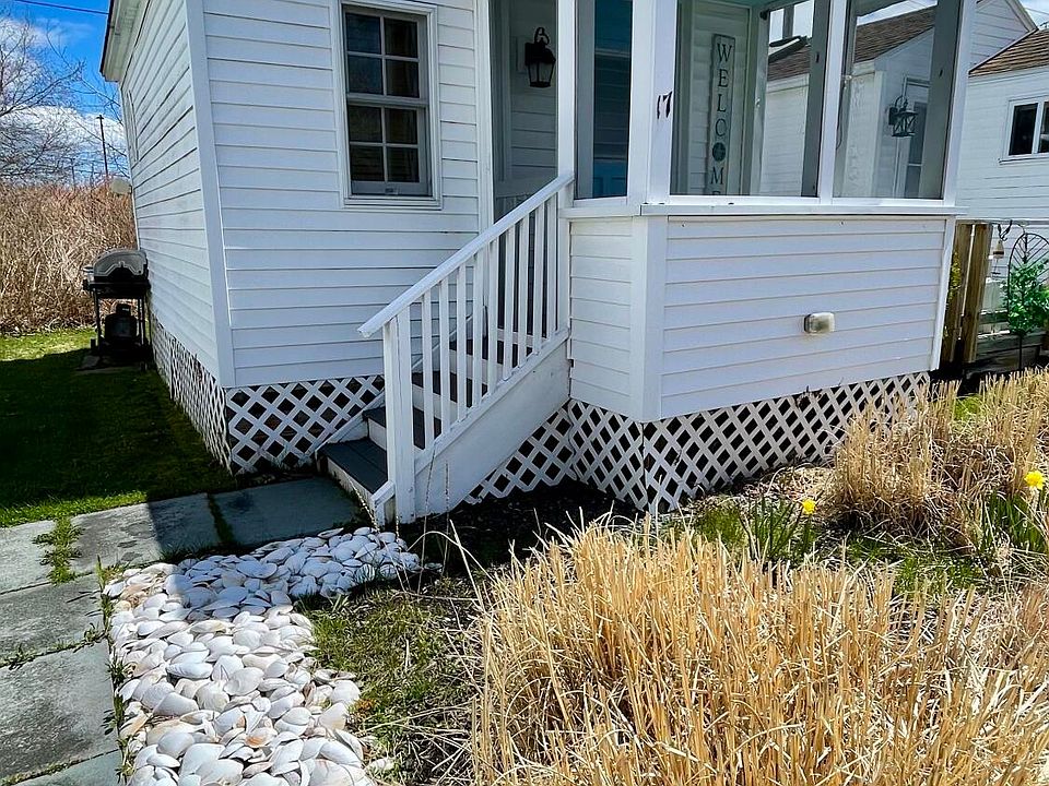 1st image of 9 E Grand Avenue #17