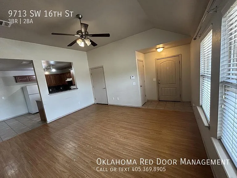 9713 SW 16th St — Photo 3