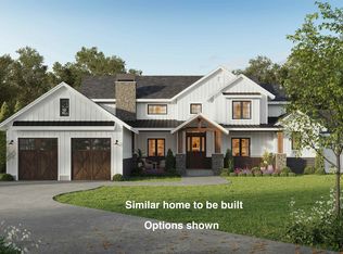 4 Marden Wood Dr, Rye, NH 03870