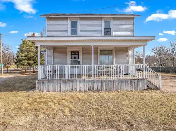 3 Monroe St, Hillsdale, MI 49242