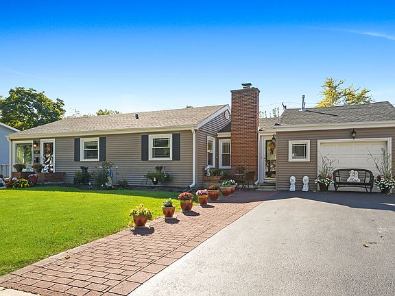 2nd image of 542 Conde St