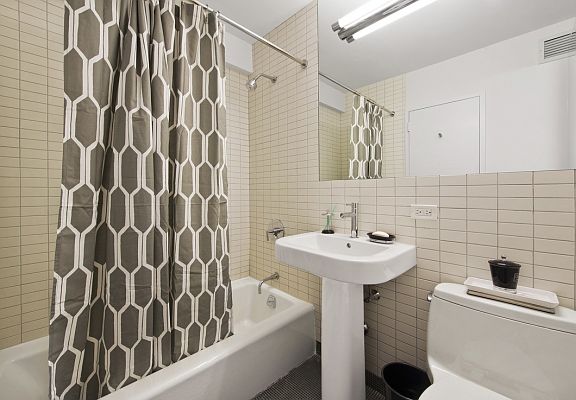 4th image of 222 E 39th St APT 18G
