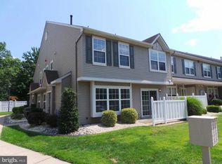 101 Tanglewood Dr, Sicklerville, NJ 08081