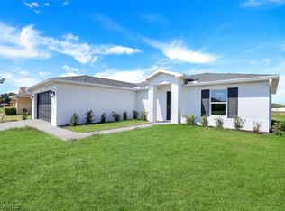 1402 NE Juanita Place Cpe, Coral, FL 33909