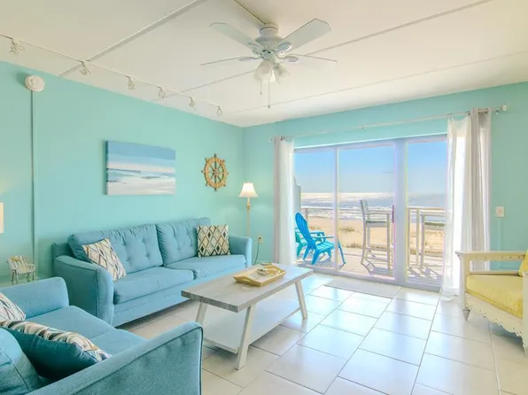 240 W Gorrie Dr, Eastpoint, FL 32328