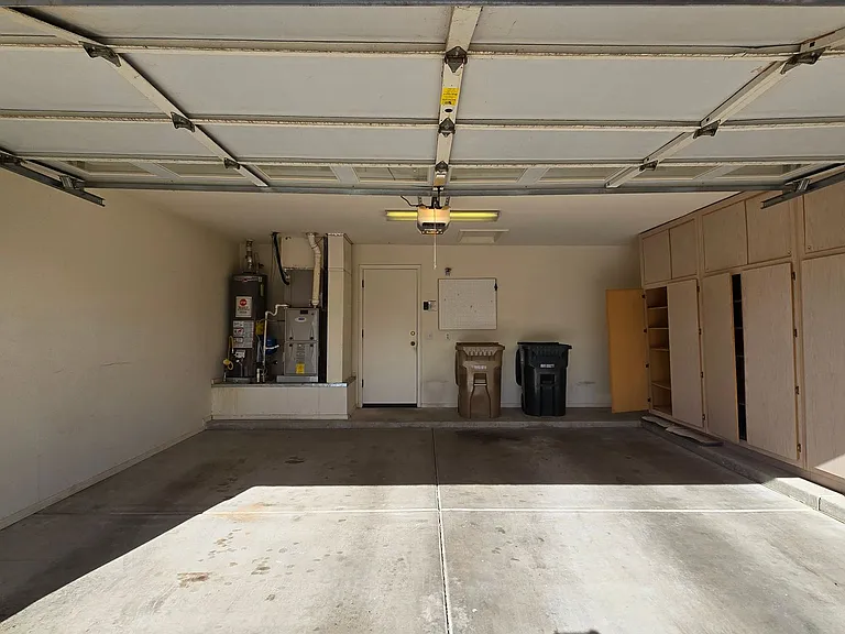 15062 W Piccadilly Rd — Photo 18
