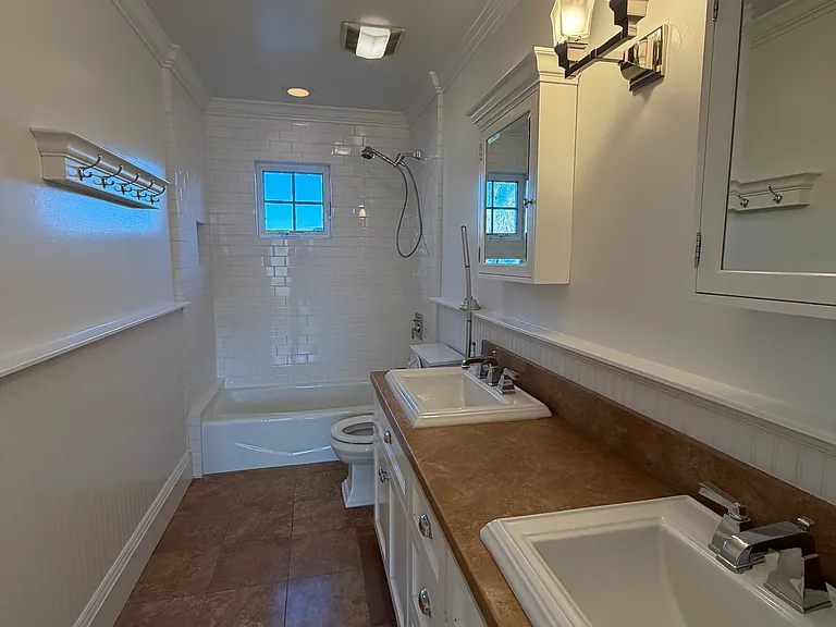 383 Hedge Rd — Photo 24