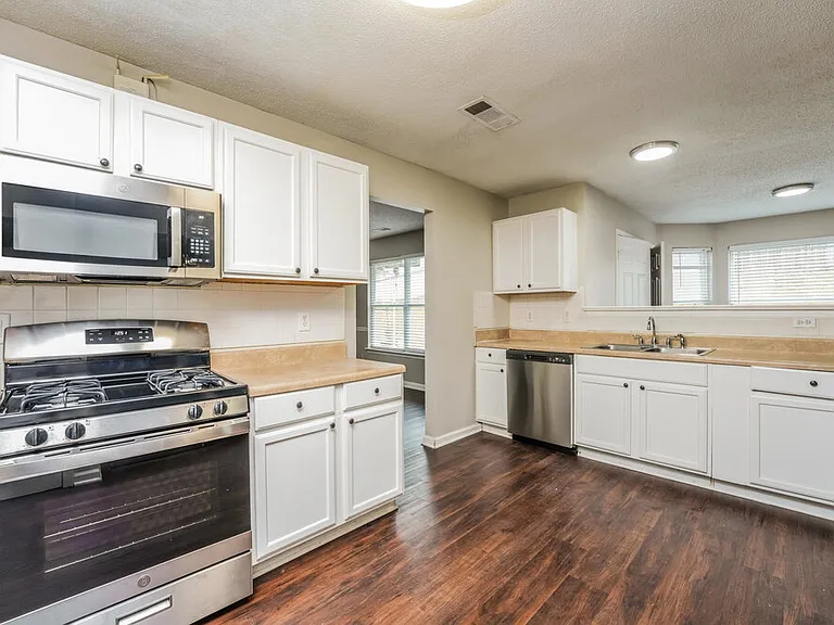 4670 Bridle Point Pkwy — Photo 8