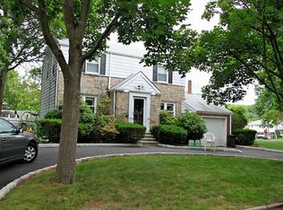 91 Frederick Pl, Bergenfield, NJ 07621