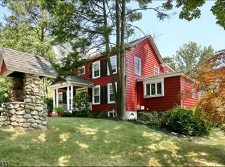250 Airmount Ave, Ramsey, NJ 07446