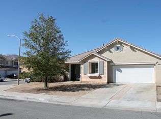 39101 Desert Holly Ln, Palmdale, CA 93551