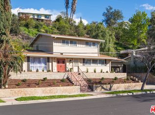 6100 Manton Ave, Woodland Hills, CA 91367