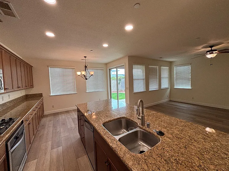 2481 S Via Versilia Dr — Photo 18