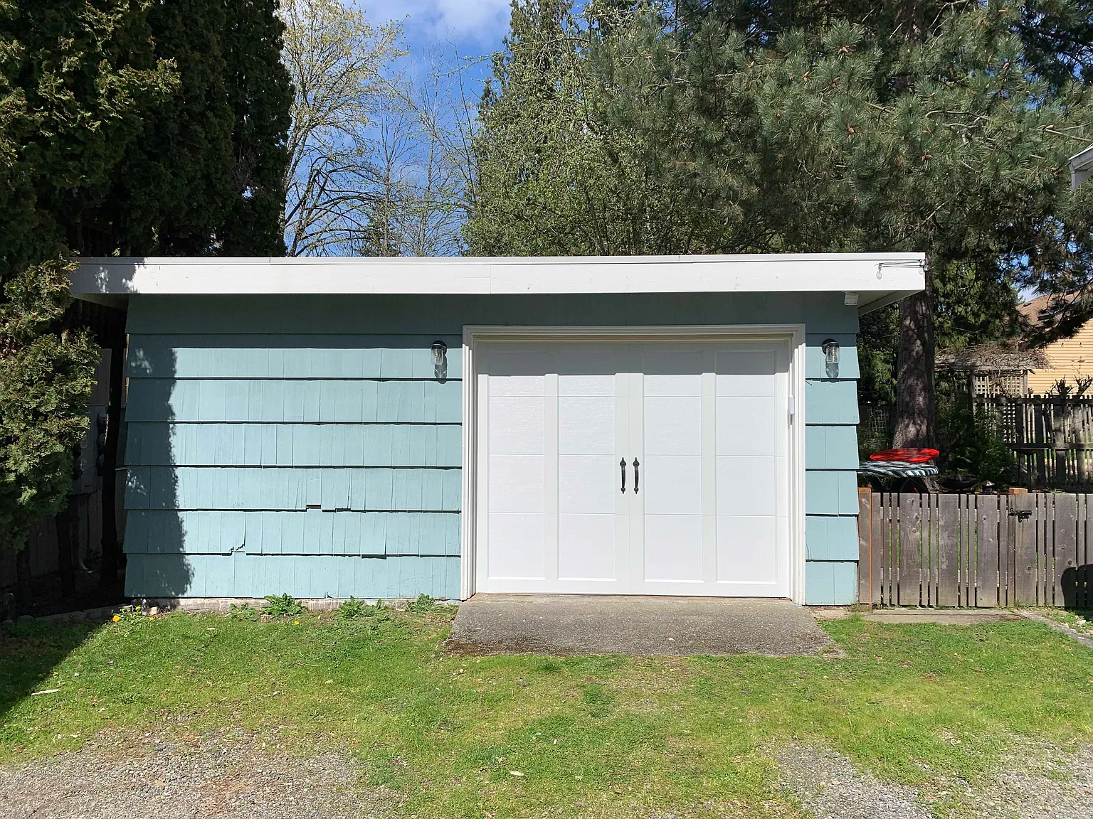 Francis House — Photo 2