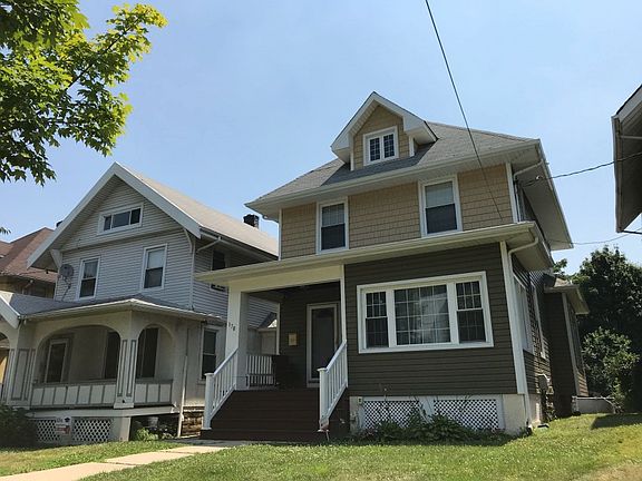 3rd image of 178 De Witt Ave