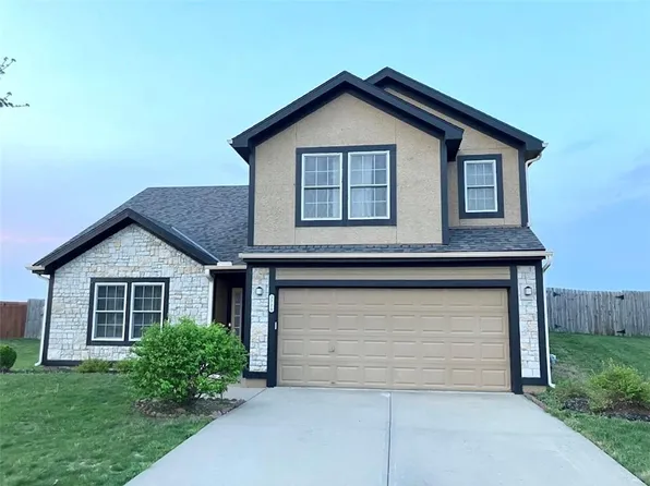 3725 N 152nd Ct, Basehor, KS 66007