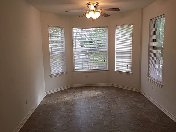 3rd image of 2214 Aurora Dr