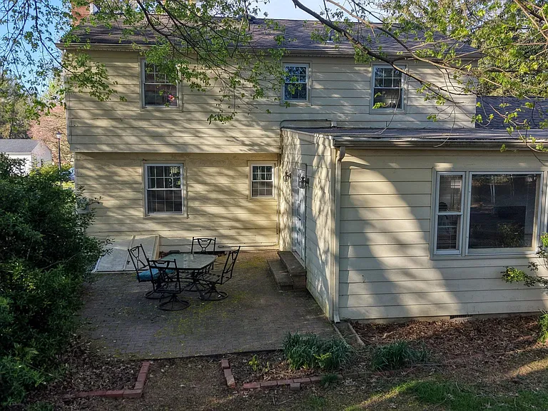 74 S Fairfield Dr — Photo 34
