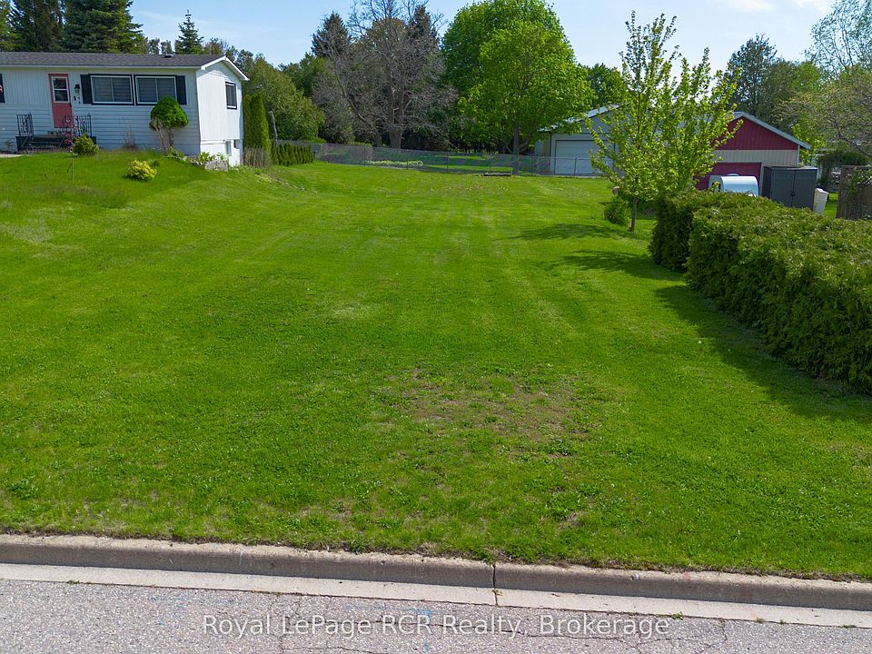 1st image of 344 Saint Albert St
