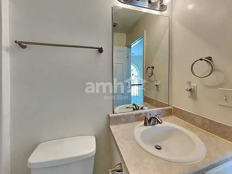 4913 Bryant Dr — Photo 17