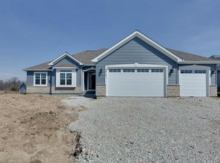 6016 Star Grass Ln, Racine, WI 53406