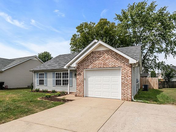 2nd image of 3042 Weybridge Dr