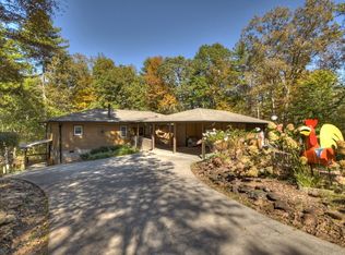 397 Ridgewood Dr, Blue Ridge, GA 30513