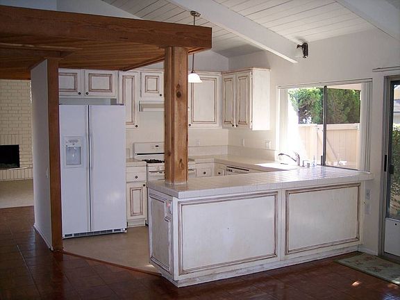 Lg. kitchen 