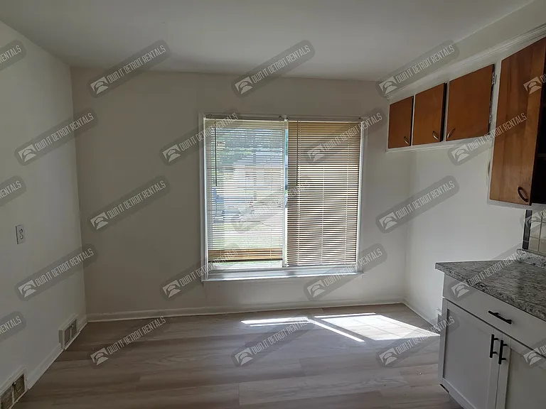 11488 Faust Ave — Photo 18