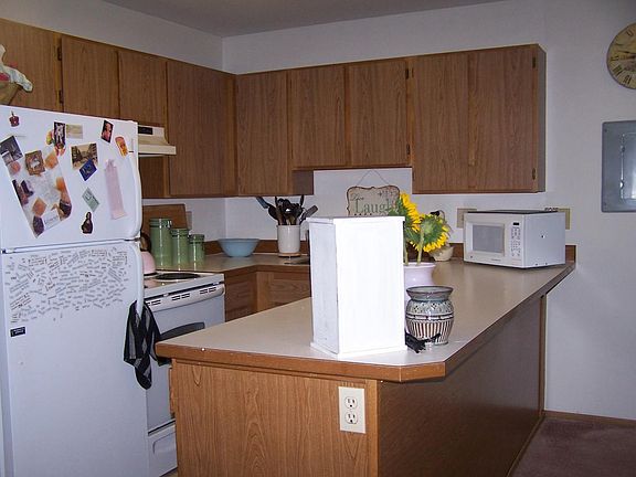 2nd image of 4550 7th Ave NE APT 202