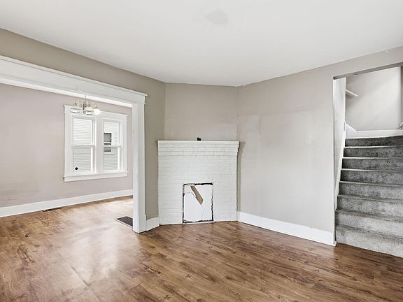 5th image of 339 Wrexham Ave
