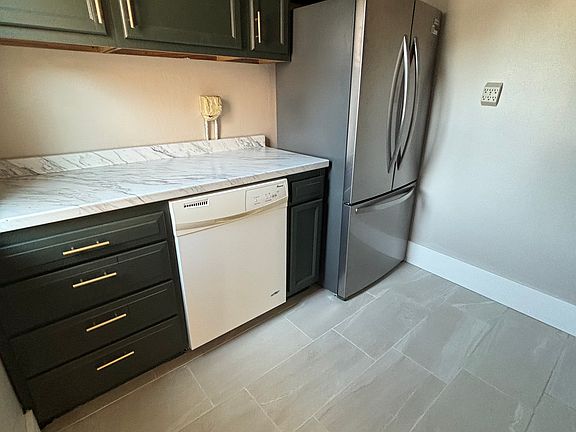 Butler Pantry with Brand New Fridge, Dishwasher