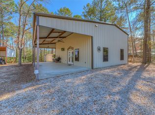 51 Roatan Dr, Pointblank, TX 77364