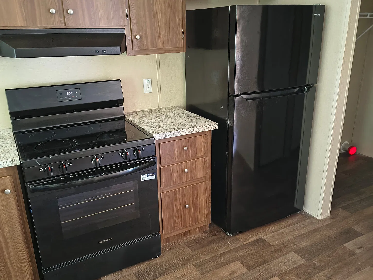 3 bed, $1,000 — Photo 4