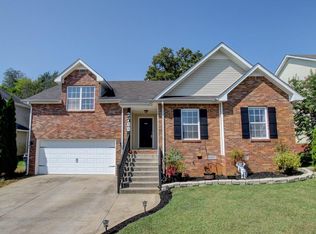 2788 Ridgepole Dr, Clarksville, TN 37040