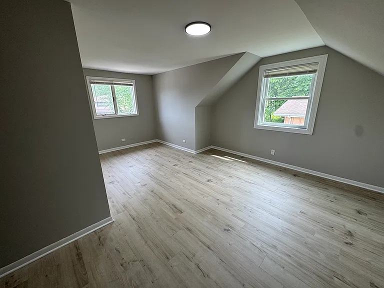 16439 Cottage Grove Ave — Photo 20