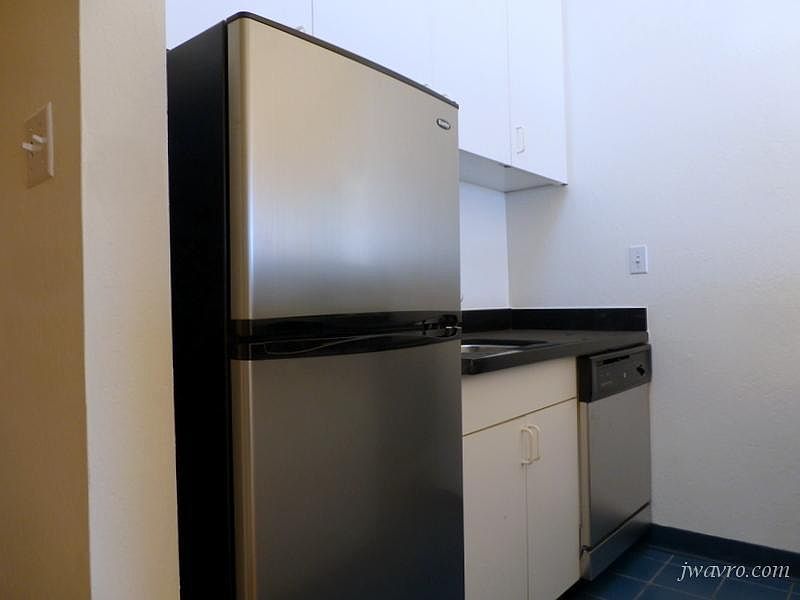 1st image of 1601 Grant Ave APT 3C