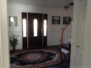 141 Briar Hill Rd, Groton, CT 06340