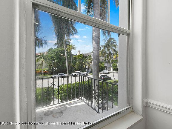4th image of 445 Brazilian Ave APT 14