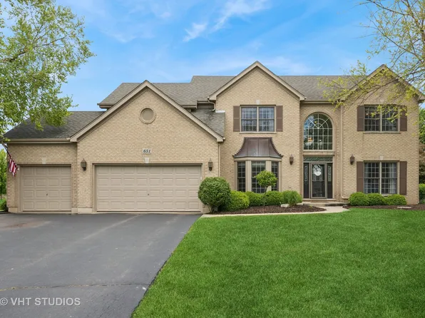 651 Clover Dr, Algonquin, IL 60102