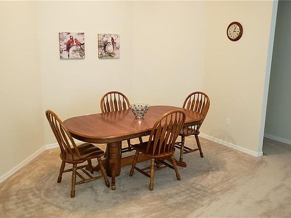 5th image of 217 Sela Cove Cir