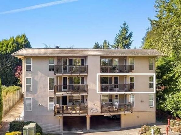 9320 NE Juanita Dr APT 2A