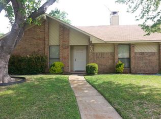 6408 Brook Meadow Dr, Mesquite, TX 75150