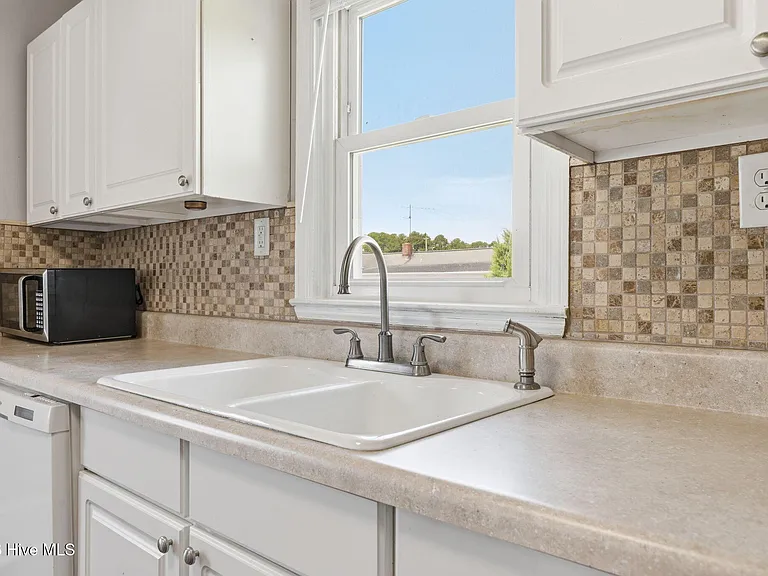 1304 Stallings Pkwy — Photo 11